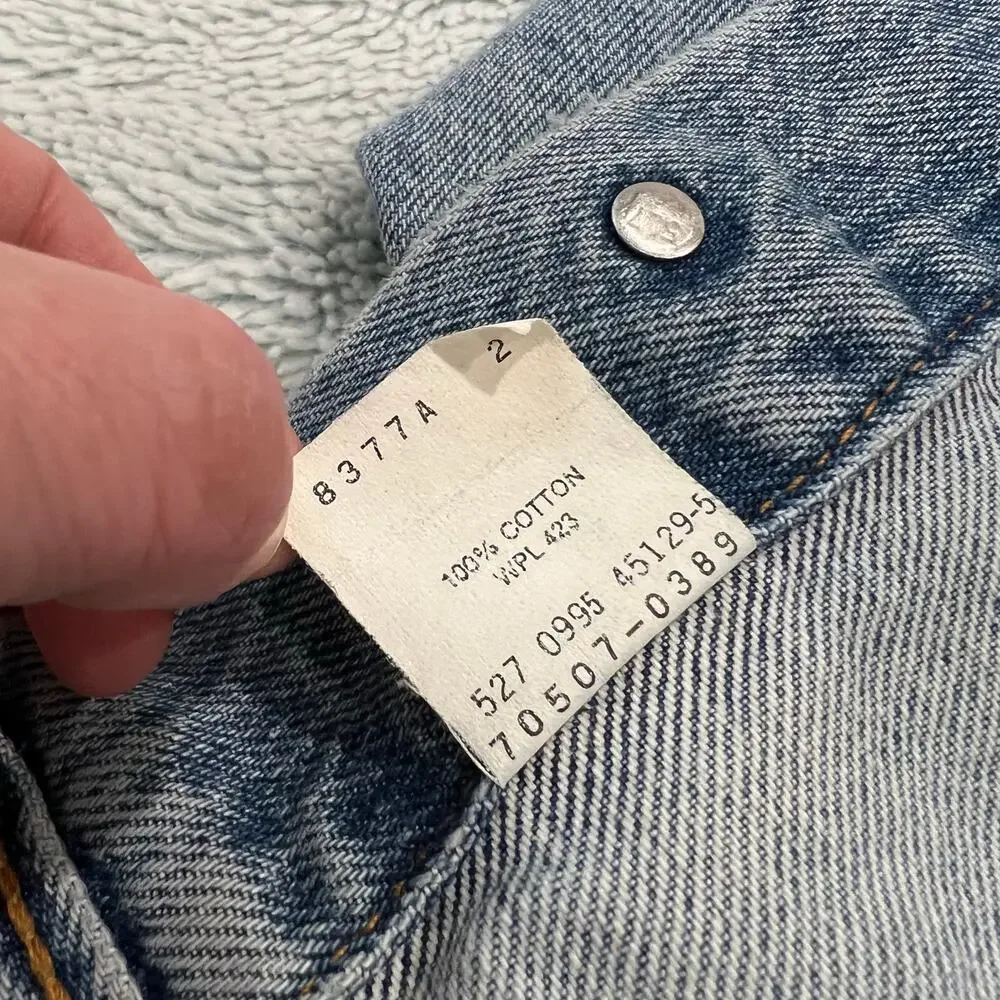Levis excellent pre